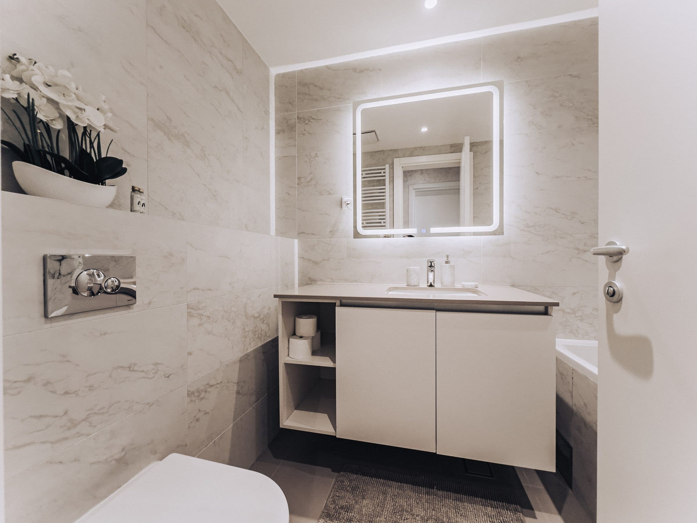 BW Arcadia Luxury — bath